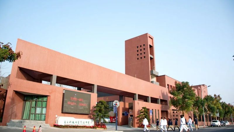 小型电子产品设计公司如何选择？关键要素揭秘**